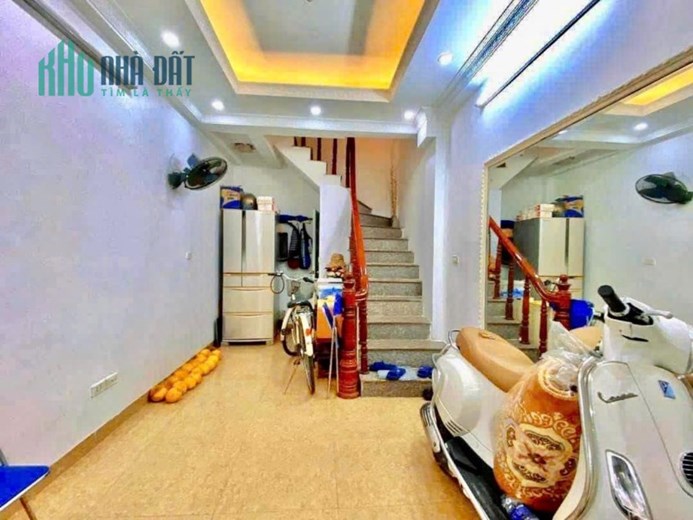 HOMESTAY ĐẸP, NGÕ NÔNG SÂN THOÁNG – 6 tầng ngõ 108 Ngọc Hà 23m chỉ 5.9 tỷ - SĐCC VUÔNG