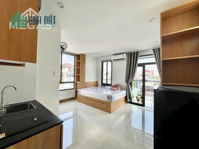 BÁN TÒA NHÀ 13 CĂN HỘ DỊCH VỤ CAO CẤP MẶT TIỀN PHẠM VĂN ĐỒNG  4 TẦNG - NGANG 9M - NGAY CÔNG VIÊN