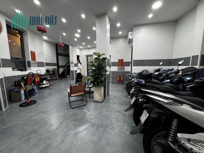 BÁN TÒA NHÀ 13 CĂN HỘ DỊCH VỤ CAO CẤP MẶT TIỀN PHẠM VĂN ĐỒNG  4 TẦNG - NGANG 9M - NGAY CÔNG VIÊN
