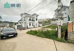 Giảm Sâu 9,2 Tỷ Còn 8,5 Tỷ Ra Lộc Thêm bán đất 2 mặt tiền khu nam hồ phường 11 Đà Lạt