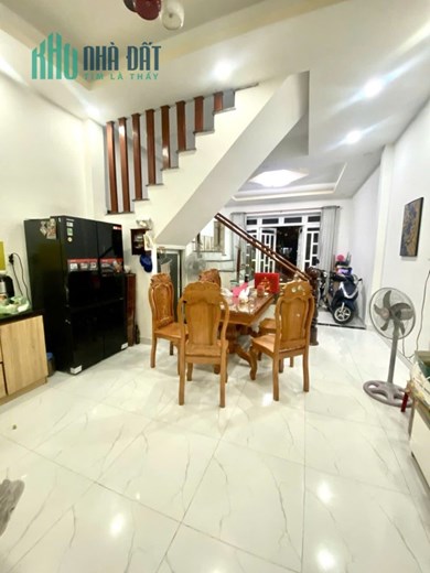 NHÀ 3 TẦNG GẦN LÊ VĂN THỊNH – SỔ RIÊNG – Ô TÔ TỚI CỬA chỉ nhỉnh 7 TỶ