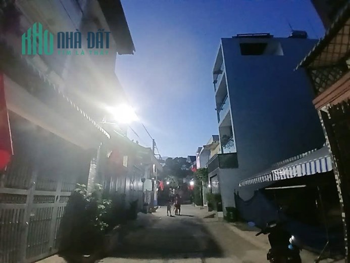 Bán nhà 3 tầng, 54m², 3PN, 3WC, Nguyễn Duy Trinh, Q.9 - 4.3 tỷ