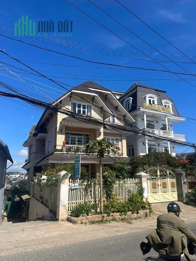 CHO THUÊ VILLA 5 PHÒNG NGỦ ĐƯỜNG TRIỆU VIỆT VƯƠNG P3 22TR/THÁNG