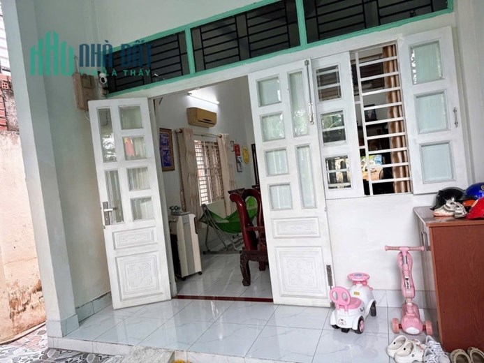 Bán nhà 130m², 2 tầng, 3PN, 2WC, Tân Phú, Thủ Đức - 4.4 tỷ