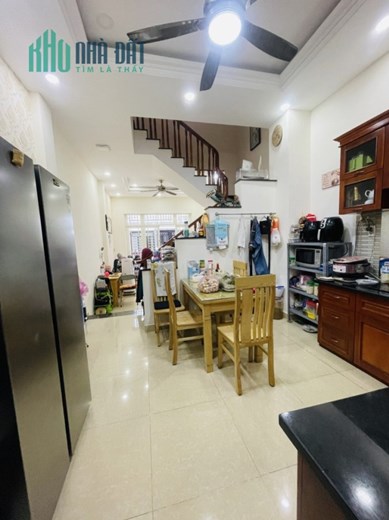 Bán nhà 3 tầng, 4PN, 4WC, 56m², 7.1 tỷ, Hiệp Bình Chánh, Thủ Đức