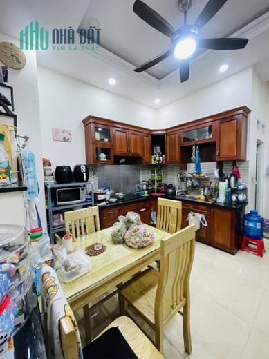 Bán nhà 3 tầng, 4PN, 4WC, 56m², 7.1 tỷ, Hiệp Bình Chánh, Thủ Đức