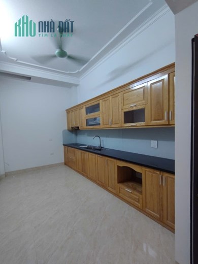 bán nhà mặt phố khương trung thanh xuân 20ty500tr DT42m2 ,4 tầng LH 083.2865.116