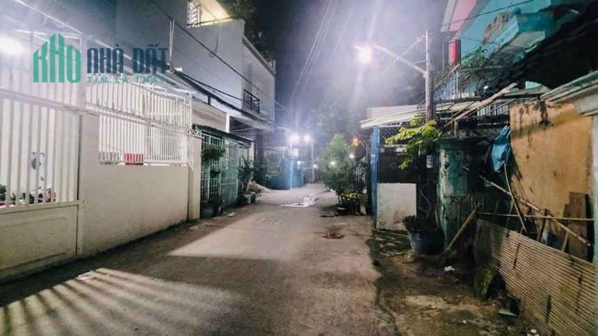 Bán nhà 80m2, 4PN, 5WC, Quốc Lộ 13, Hiệp Bình Phước, Thủ Đức - 5.7 tỷ