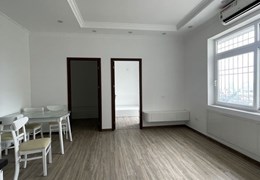 BÁN NHÀ TRUNG CƯ CẦU GIẤY – TẦNG TRUNG – THANG MÁY ~ 4 TỶ
