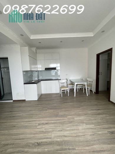 BÁN NHÀ TRUNG CƯ CẦU GIẤY – TẦNG TRUNG – THANG MÁY ~ 4 TỶ