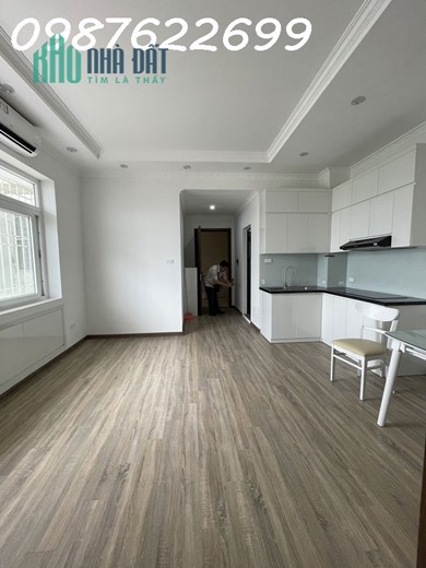 BÁN NHÀ TRUNG CƯ CẦU GIẤY – TẦNG TRUNG – THANG MÁY ~ 4 TỶ