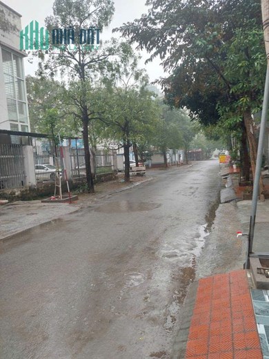 Man Bồi - Gốc Găng Ba La 50 ĐẤT 4 10.8 tỷ Hà Đông Hà Nội

🎉 CHÍNH CHỦ BÁN LÔ ĐẤT DỊCH VỤ ĐẸP