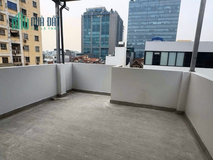 Siêu phẩm Hoàng Cầu, Đống Đa, 7 tầng thang máy mới xây, ô tô đỗ cửa, ngay sát phố