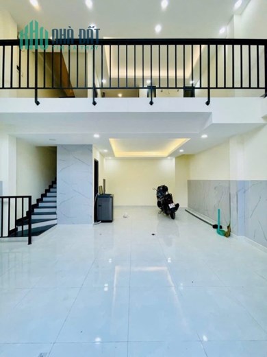 BÁN CĂN HỘ DỊCH VỤ 5 TẦNG DÒNG TIỀN 21TR/THÁNG -VỊ TRÍ ĐẮC ĐỊA TUYẾN KÊNH THAM LƯƠNG - CHỈ 5.8 TỶ