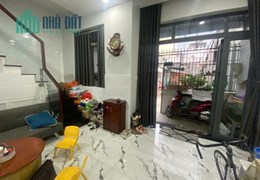 Bán nhà 74m2, 4PN, 3WC, Nguyễn Duy Trinh, Q.2, 6.15 tỷ, sổ hồng