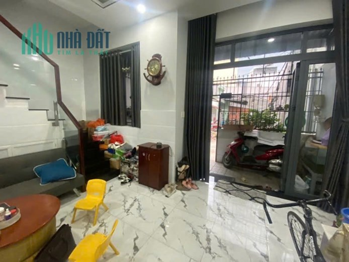 Bán nhà 74m2, 4PN, 3WC, Nguyễn Duy Trinh, Q.2, 6.15 tỷ, sổ hồng