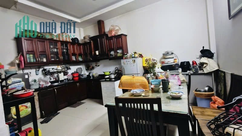 Bán nhà 55m2, 5PN, 5WC, 5.9 tỷ, Nguyễn Trung Nguyệt, Q.2