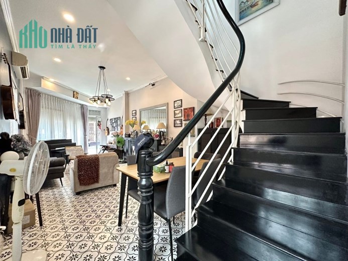 MẶT TIỀN HOA LAN, P2, PHÚ NHUẬN - LÔ GÓC 2 MẶT TIỀN VIP - 4 TẦNG - 32.5 TỶ