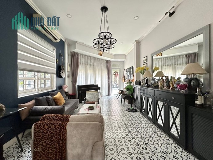 MẶT TIỀN HOA LAN, P2, PHÚ NHUẬN - LÔ GÓC 2 MẶT TIỀN VIP - 4 TẦNG - 32.5 TỶ