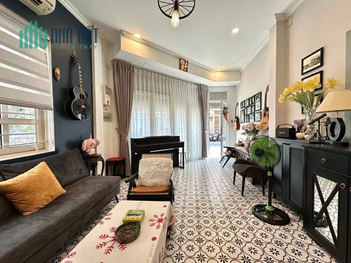 MẶT TIỀN HOA LAN, P2, PHÚ NHUẬN - LÔ GÓC 2 MẶT TIỀN VIP - 4 TẦNG - 32.5 TỶ