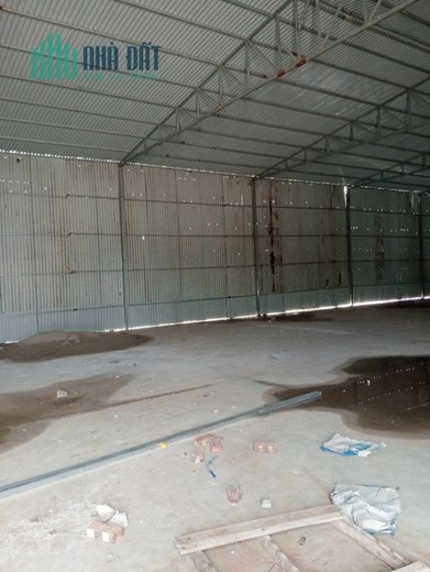 KHO, XƯỞNG Tại Đường Bắc Hồng. Xã BẮC HỒNG. Huyện ĐÔNG ANH. H.N
