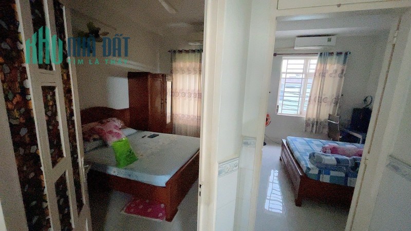Bán nhà 3 tầng, 89m², 7.9 tỷ, Q.9, đường Đình Phong Phú