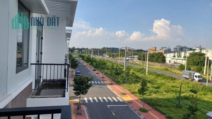  Bán nhà phố liền kề mặt tiền xã đồi 61 