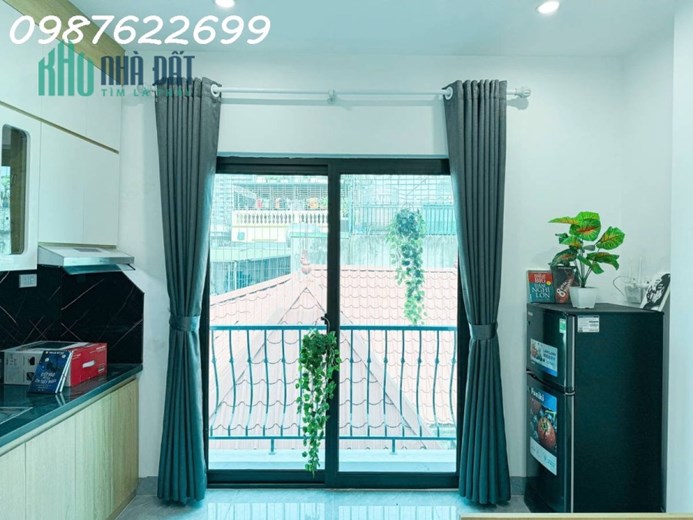 BÁN NHÀ NGUYỄN ĐÌNH HOÀN - CẦU GIẤY- THANG MÁY - KINH DOANH - DÒNG TIỀN KHỦNG 66Mx 6TẦNG
