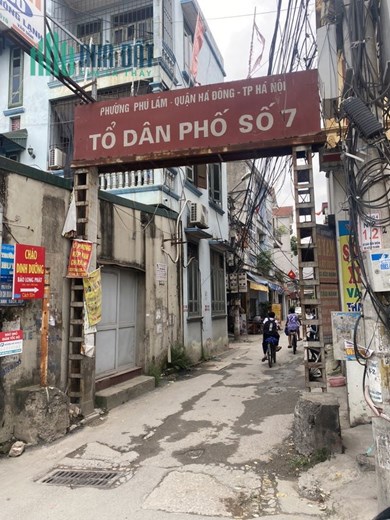 SIÊU PHÂM NHÀ CÀN BÁN NHANH, HUYỀN KỲ PHÚ LƯƠNG, HÀ ĐÔNG ,HÀ NỘI,

 RA ĐƯỜNG Ô TÔ TRÁNH - SAU QUY