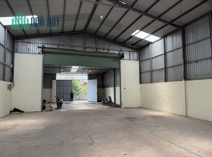 Kho xưởng cho thuê 300m2- 600m2 trục Hà Huy Giáp Quận 12