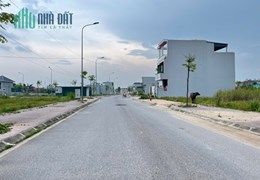 Cần bán gấp đất ngay TT  thị xã Nghi Sơn, Thanh Hóa, DT 108m2 đường 15.5m  giá chỉ 1 Tỷ.