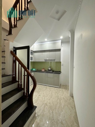 5 tầng mới xây trung tâm quận Đống Đa, cách ô tô tránh 20m, cách mặt phố 70m, hơn 10 tỷ