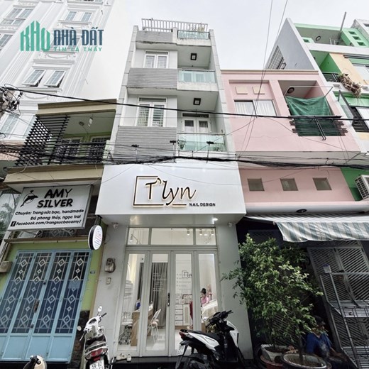 PHÚ NHUẬN MẶT RIỀN ĐƯỜNG HOA - RẤT HIẾM NHÀ BÁN - 50M2 - 5 TẦNG - KHÔNG QUY HOẠCH. KHÔNG LỘ GIỚI-