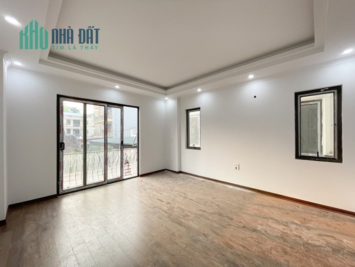 Bán nhà Di Trạch, Hoài Đức, 30m2, 5 tầng, ô tô đỗ cách 5m
