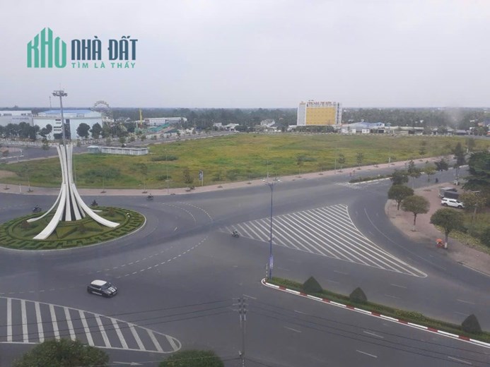 Nhà 201m2 mặt tiền đường Nguyễn Trung Trực,Mỹ Phong,TP.Mỹ Tho,Tiền Giang