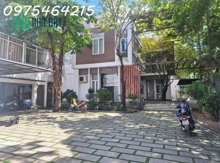 Nhà 1200M² – GÓC 2 MẶT TIỀN – CHO THUÊ 100TR/THÁNG – ĐẲNG CẤP GIỚI THƯỢNG LƯU
