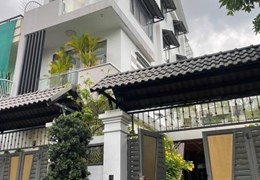 BÁN GẤPBIỆT THỰ XANH GIỮA LÒNG THÀNH PHỐ-GARA XE HƠI - CÔNG VIÊN TRƯỚC NHÀ - 4 TẦNG - 146M2 (8❌18)
