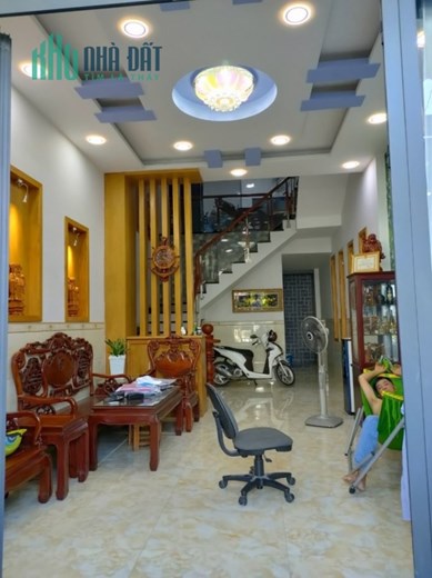 Bán nhà 4 tầng, 56m², 4PN, 5WC, 8.9 tỷ, Q.9, Đỗ Xuân Hợp