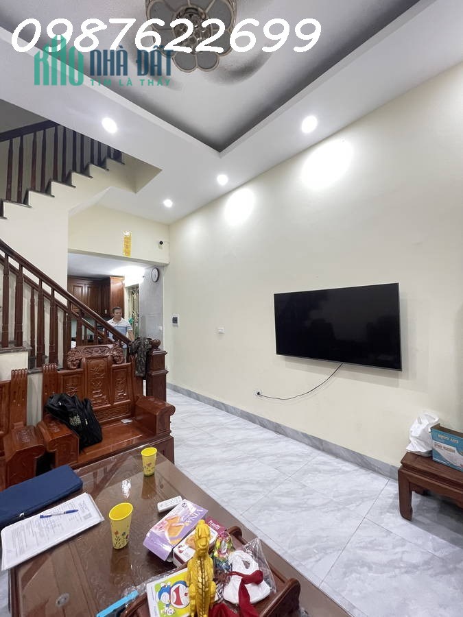 BÁN NHÀ CỔ NHUẾ - TỪ LIÊM- THANG MÁY – LÔ GÓC, BÊ TÔNG CHẮC CHẮN Ở NGAY NHỈNH 7 TỶ