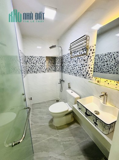 Bán nhà 5 tầng, 50m², 5PN, 6WC, 9.1 tỷ, Nguyễn Thượng Hiền, P.5, Bình Thạnh