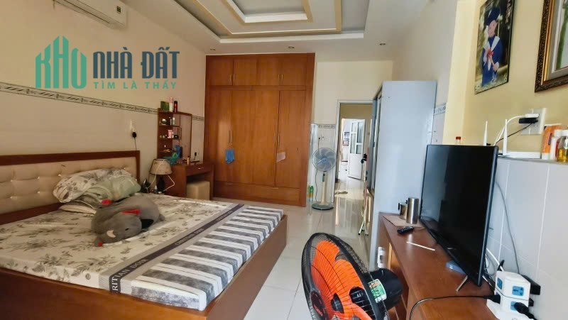 Bán nhà 52m², 4PN, 5WC, 3 tầng, Linh Đông, Thủ Đức - 6.9 tỷ