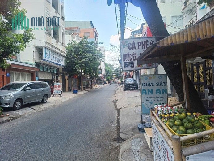 BÁN NHÀ MẶT TIỀN ĐƯỜNG 8M CÓ LỀ - DT 144M2 - NGANG HIẾM 8M - XÂY VĂN PHÒNG, SHOWROOM, SPA.._ GIÁ 22