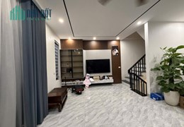 Bán gấp nhà dân xây tại Thị Trấn Phùng, 32m, xây 4 tầng 3,65 tỷ, ô tô ngủ trong nhà