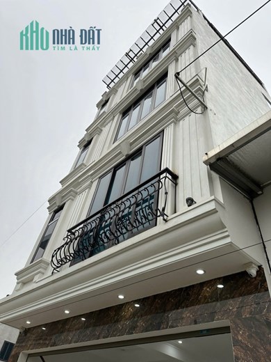 Bán gấp nhà dân xây tại Thị Trấn Phùng, 32m, xây 4 tầng 3,65 tỷ, ô tô ngủ trong nhà