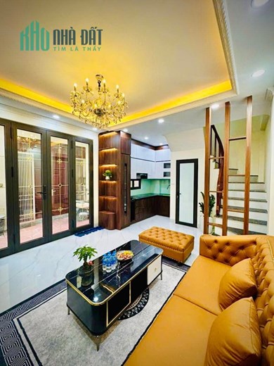 Nhà mới nhỉnh 6đ, tiện ích bạt ngàn, Ô tô đỗ cửa, gần Aeon mall LB