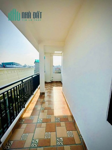 Nhà mới nhỉnh 6đ, tiện ích bạt ngàn, Ô tô đỗ cửa, gần Aeon mall LB