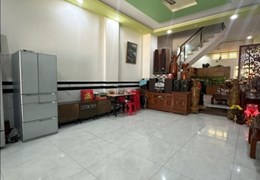 Bán nhà mặt phố Thủ Đức, 105m2, 4 tầng, 15.1 tỷ, sổ hồng