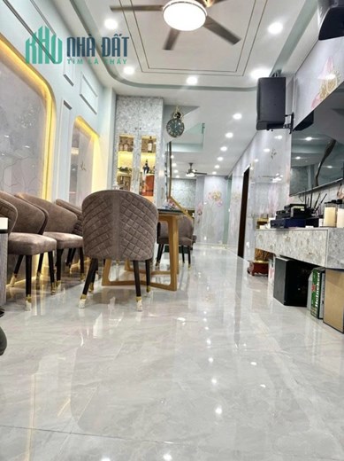 Bán nhà 67m², 4PN, 4WC, 9.8 tỷ, P.25, Bình Thạnh, sổ hồng