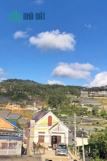 Bán nhà 2 mặt tiền 450m2 view thung lũng đèn Trịnh Hoài Đức phường 11 Đà Lạt - giá 9.5 tỷ