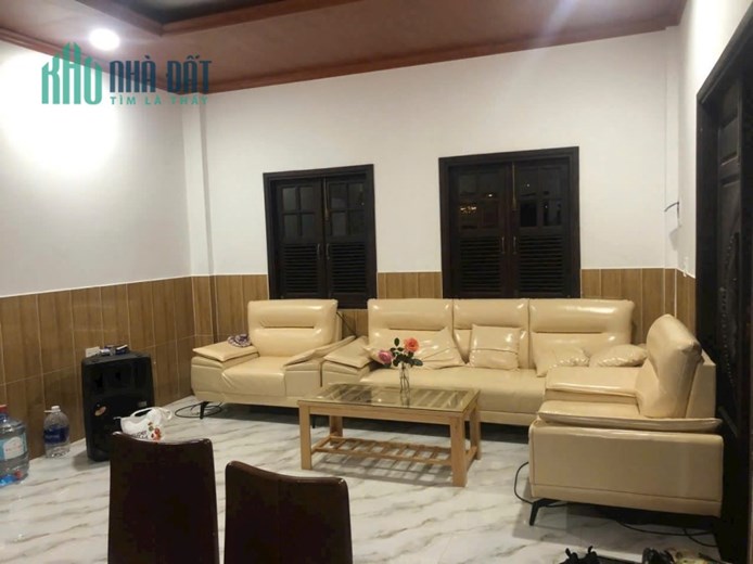 Bán nhà 2 mặt tiền 450m2 view thung lũng đèn Trịnh Hoài Đức phường 11 Đà Lạt - giá 9.5 tỷ